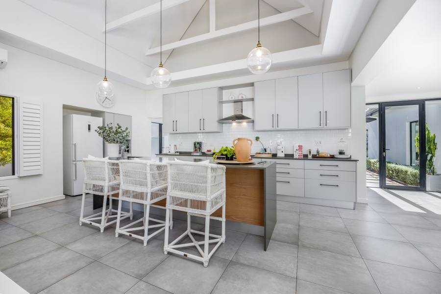 4 Bedroom Property for Sale in Val De Vie Estate Western Cape